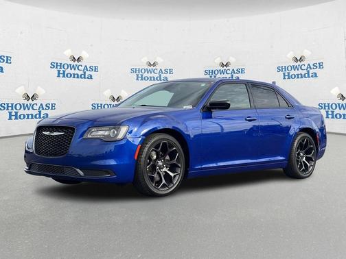 2019 Chrysler 300 Touring