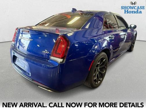 2019 Chrysler 300 Touring