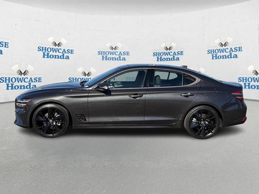 2023 Genesis G70 2.0T RWD