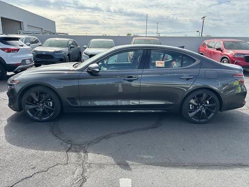 2023 Genesis G70 2.0T RWD