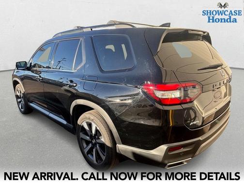 2023 Honda Pilot Touring 8-Passenger