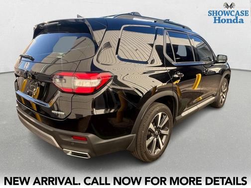 2023 Honda Pilot Touring 8-Passenger