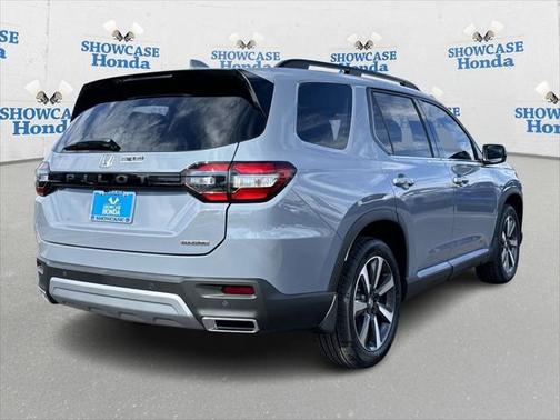 2025 Honda Pilot Touring 8-Passenger
