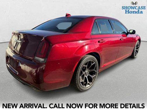 2020 Chrysler 300 Touring