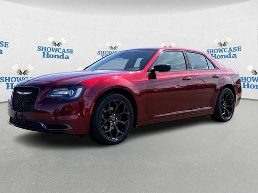 2020 Chrysler 300 Touring