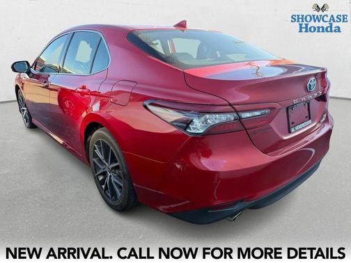 2024 Toyota Camry Hybrid XLE