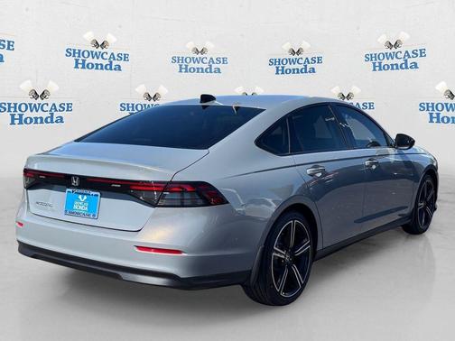 Urban Gray Pearl 2026 Honda Accord SE