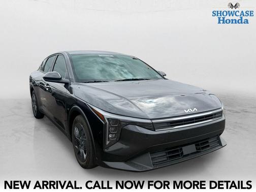 Interstellar Gray 2025 Kia K4 LX