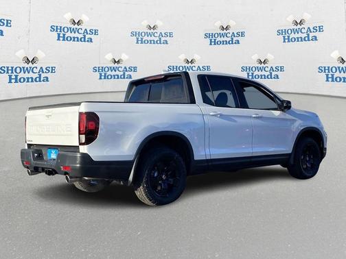 2025 Honda Ridgeline Black