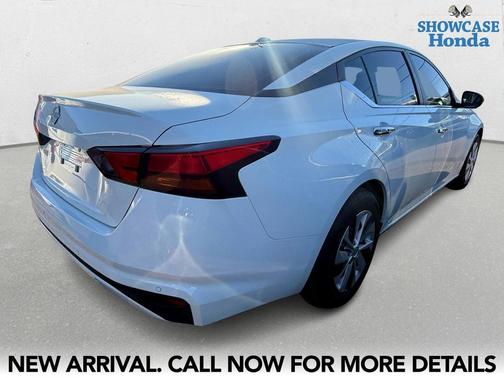 2025 Nissan Altima S FWD