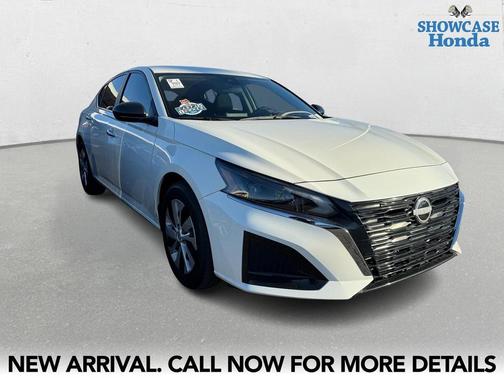 2025 Nissan Altima S FWD