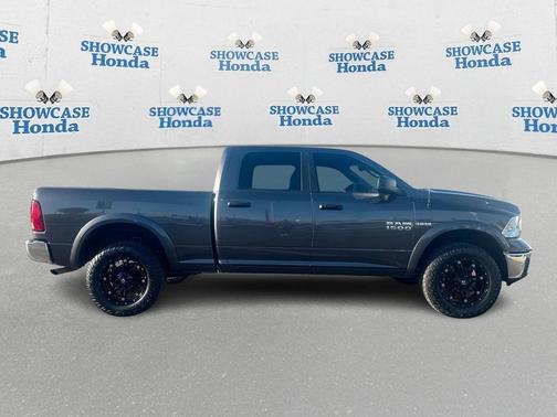 2017 RAM 1500 SLT
