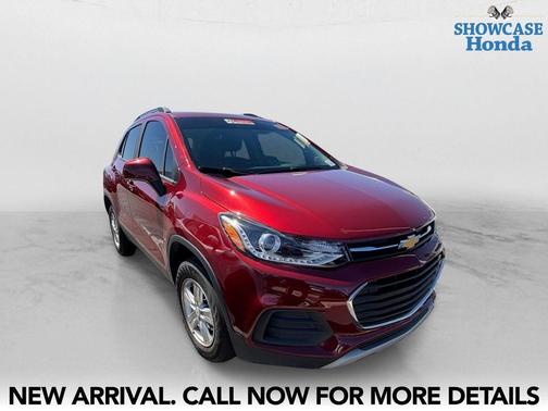 Crimson 2022 Chevrolet Trax LT