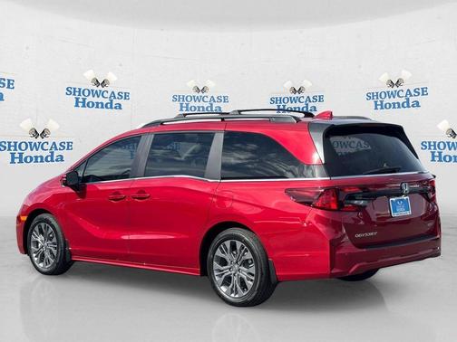 Radiant Red II 2026 Honda Odyssey Touring