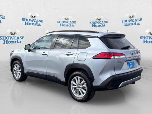 Sonic Silver 2022 Toyota Corolla Cross LE