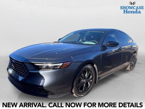 Meteorite Gray Metallic 2025 Honda Accord SE