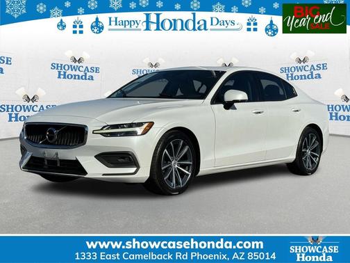 2021 Volvo S60 T5 Momentum