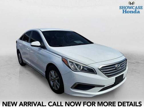 2017 Hyundai SONATA SE