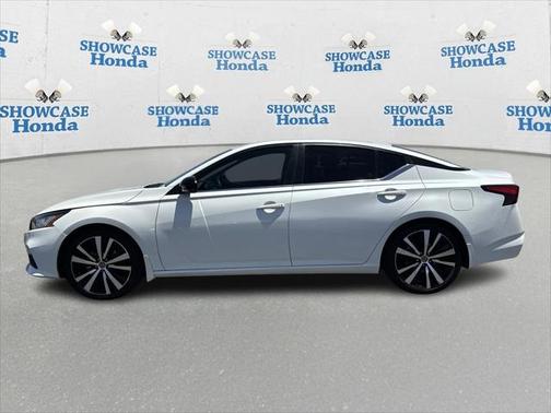 2021 Nissan Altima SR FWD
