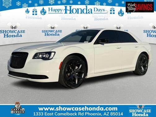2023 Chrysler 300 Touring