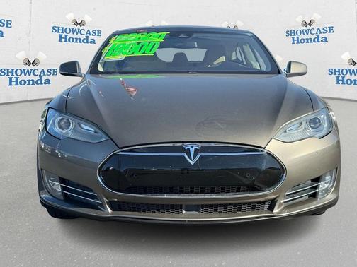 2015 Tesla Model S 