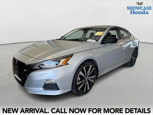 2022 Nissan Altima SR Intelligent AWD