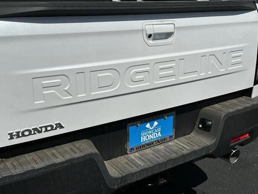 Platinum White Pearl 2026 Honda Ridgeline RTL