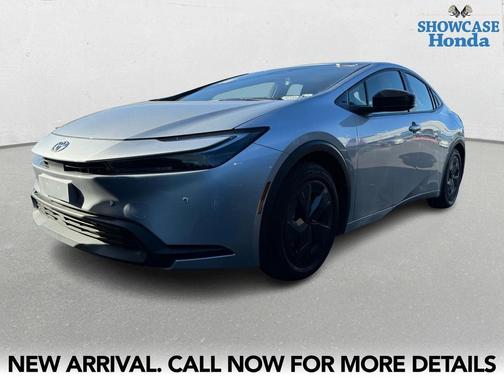 2025 Toyota Prius LE