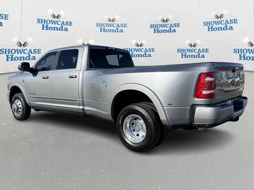 2019 RAM 3500 Limited Crew Cab 4x4 8' Box