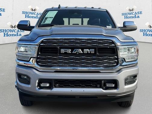 2019 RAM 3500 Limited Crew Cab 4x4 8' Box