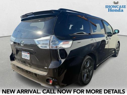 2020 Toyota Sienna SE