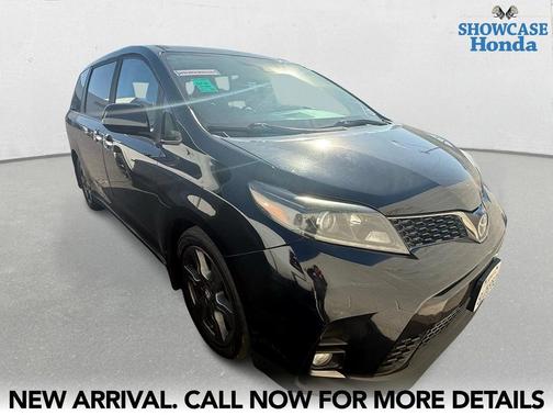 2020 Toyota Sienna SE