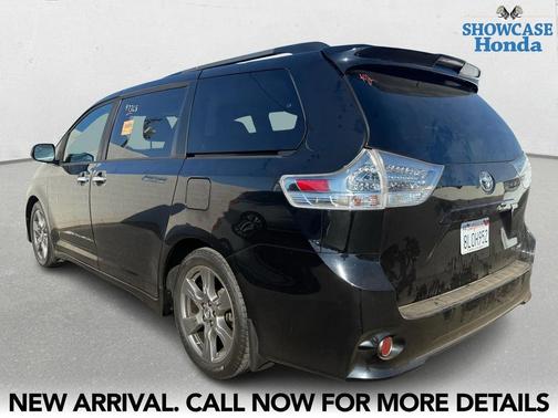 2020 Toyota Sienna SE