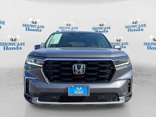 Modern Steel Metallic 2023 Honda Pilot AWD Elite