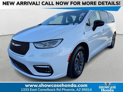 2024 Chrysler Pacifica L