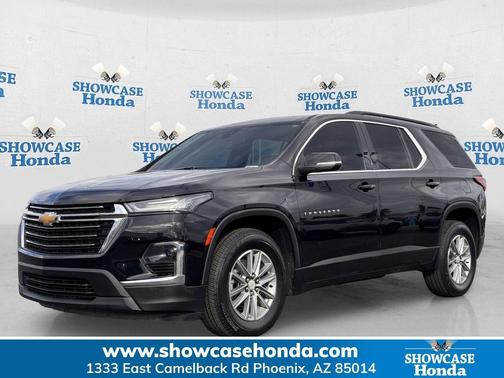 Mosaic Black Metallic 2022 Chevrolet Traverse LT Cloth