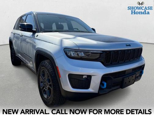 2024 Jeep Grand Cherokee 4xe Trailhawk