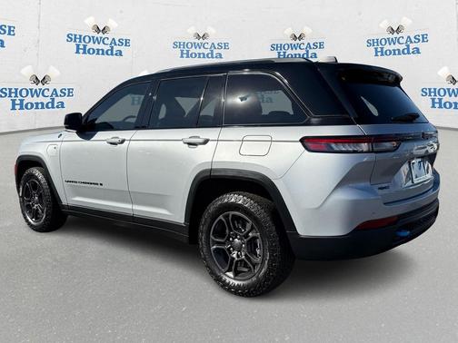 2024 Jeep Grand Cherokee 4xe Trailhawk