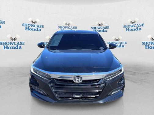 Crystal Black Pearl 2018 Honda Accord Touring 2.0T