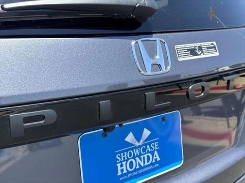 2025 Honda Pilot Touring 8-Passenger
