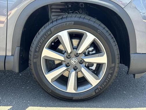 2025 Honda Pilot Touring 8-Passenger