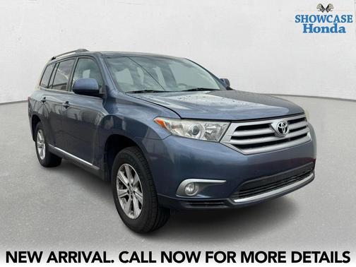 2013 Toyota Highlander SE