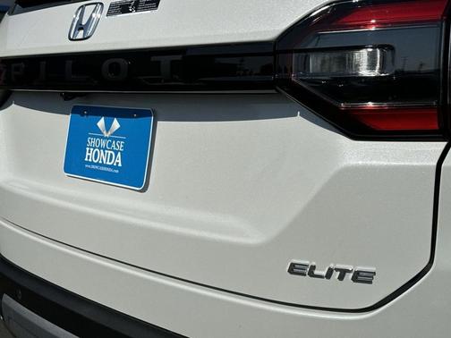 2025 Honda Pilot Elite