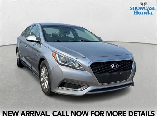 2017 Hyundai SONATA Hybrid SE