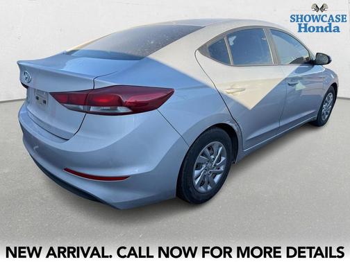 2018 Hyundai ELANTRA SE