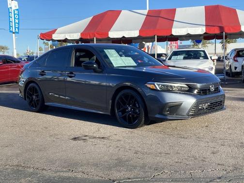 Photo 2 of 31 of 2022 Honda Civic Sport