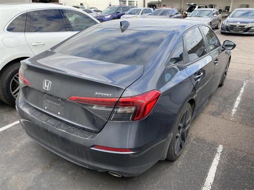 Photo 4 of 11 of 2022 Honda Civic Sport