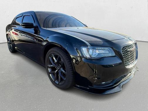 2022 Chrysler 300 S