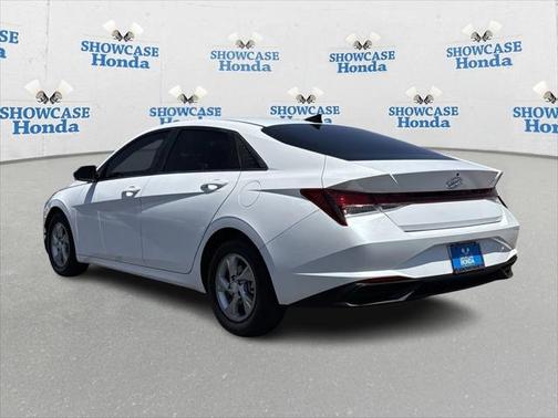 2021 Hyundai ELANTRA SE