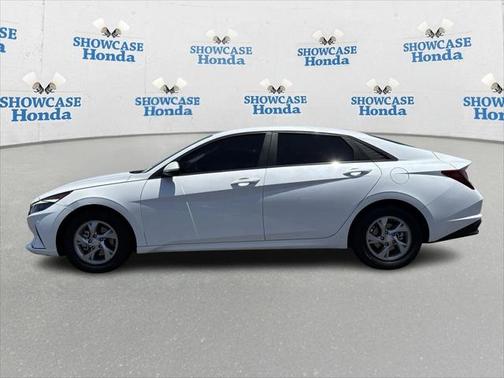 2021 Hyundai ELANTRA SE
